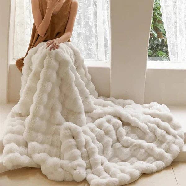 Luxe Faux Fur Throw Blanket - White